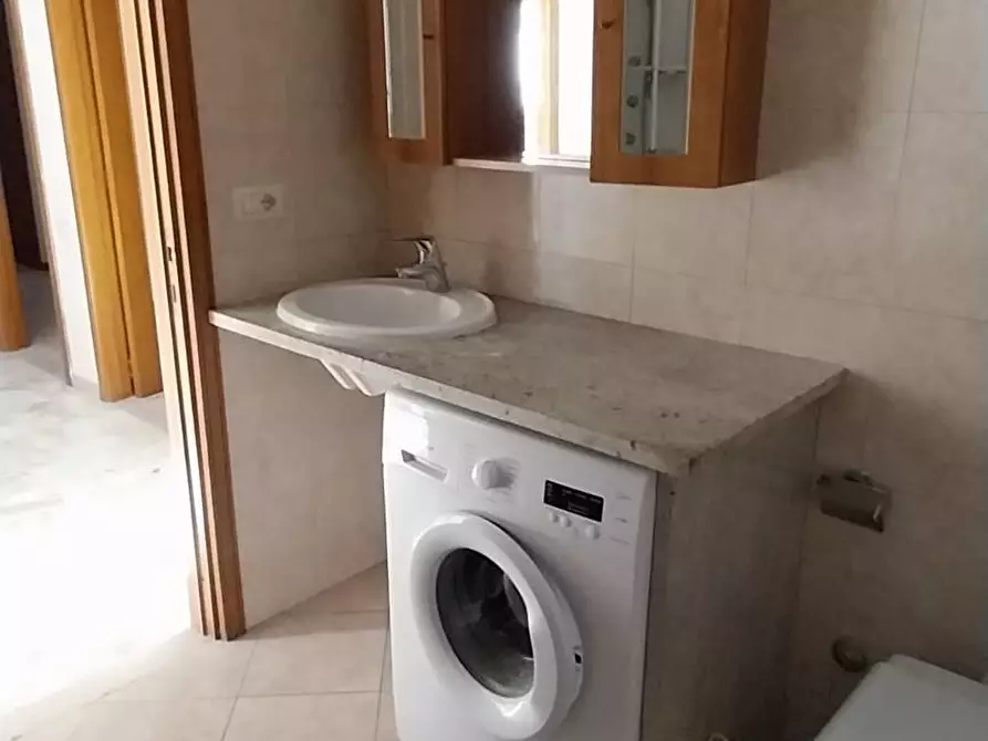 Immagine 27 di Appartamento in vendita  in Via Alessandro Tassoni a Grottammare