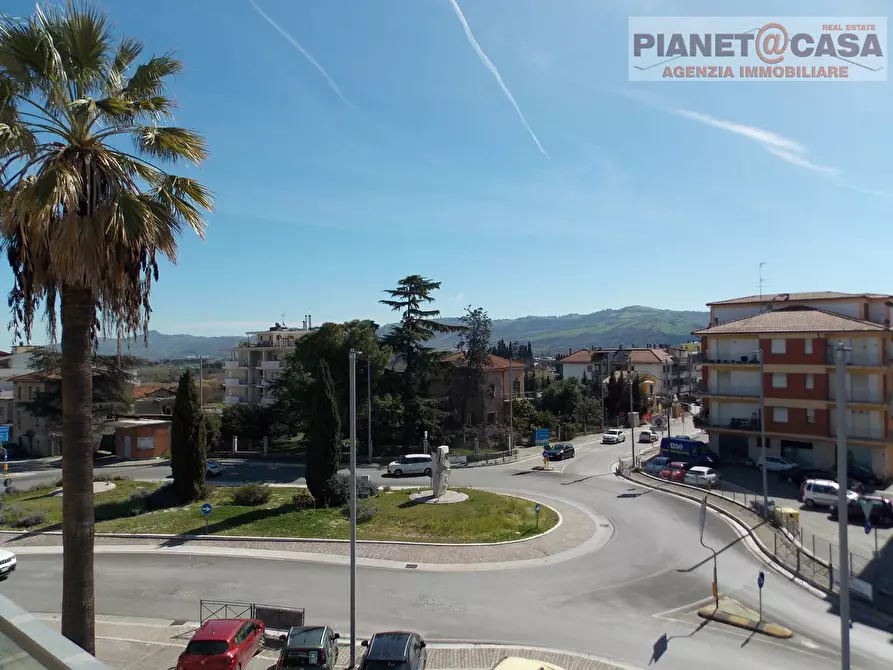 Immagine 20 di Appartamento in vendita  in Via Salaria a Spinetoli