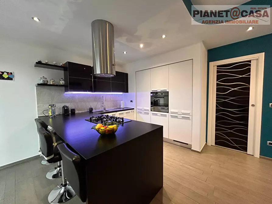 Immagine 9 di Appartamento in vendita  in via Salaria a Colli Del Tronto