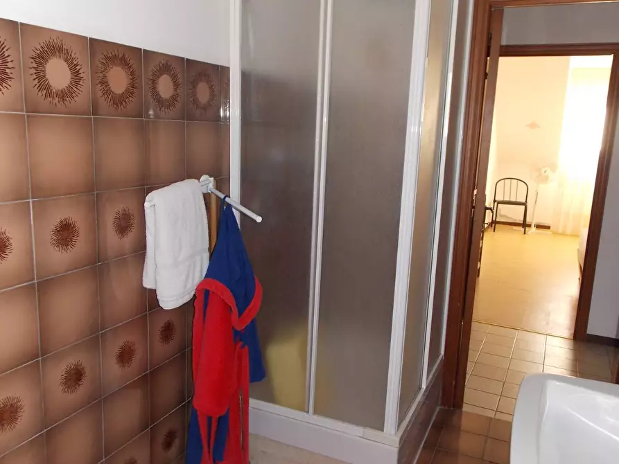 Immagine 21 di Appartamento in vendita  in Via Ugo Foscolo a Martinsicuro