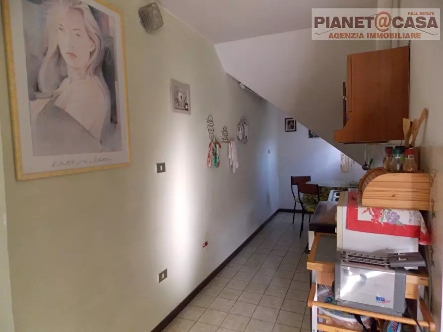 Immagine 8 di Appartamento in vendita  in Via Ugo Foscolo a Martinsicuro