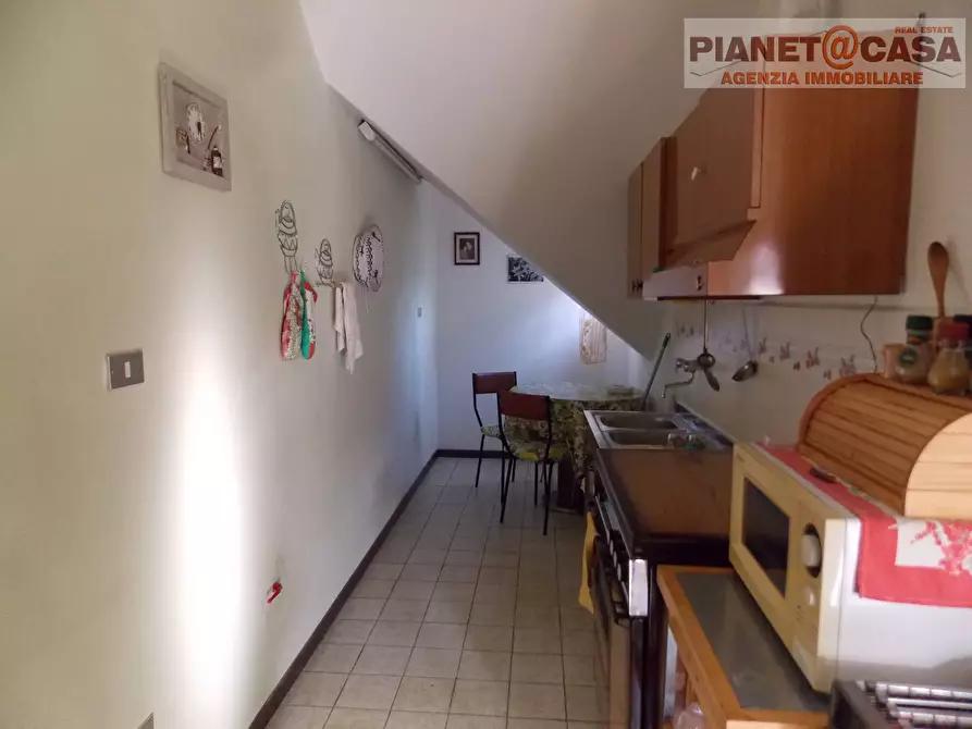 Immagine 9 di Appartamento in vendita  in Via Ugo Foscolo a Martinsicuro