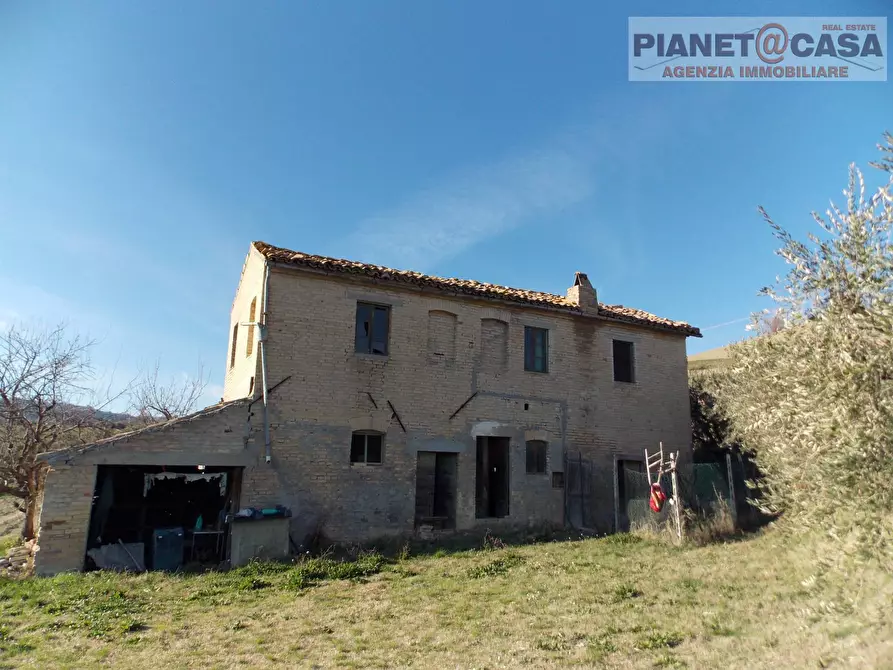 Immagine 1 di Casa indipendente in vendita  in Contrada Palazzi valle S. Martino a Appignano Del Tronto