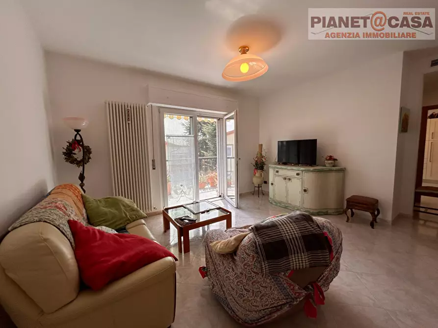 Immagine 3 di Appartamento in vendita  in Via Roma a Castel Di Lama