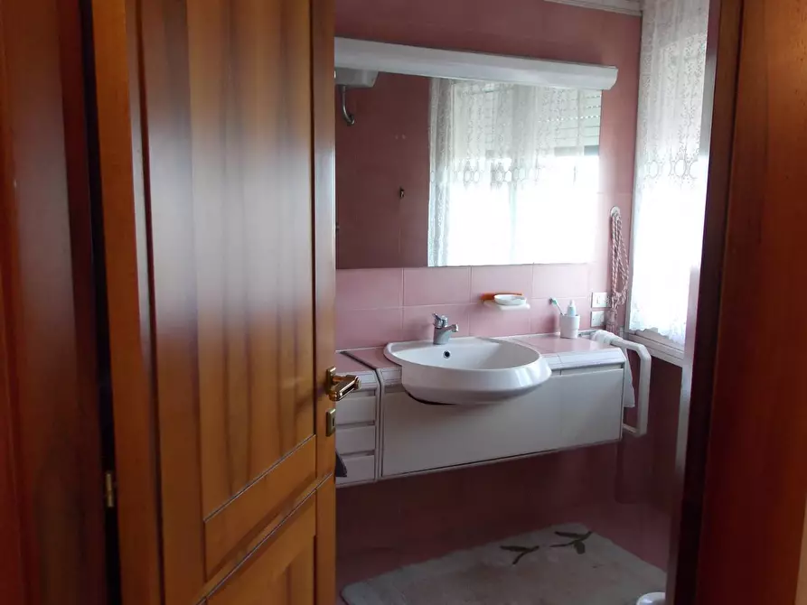 Immagine 20 di Casa indipendente in vendita  in Strada Provinciale 175 a Acquaviva Picena