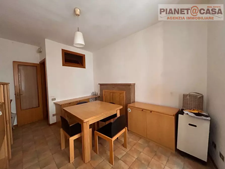 Immagine 10 di Casa semindipendente in vendita  in Piazza Roma a Monsampolo Del Tronto