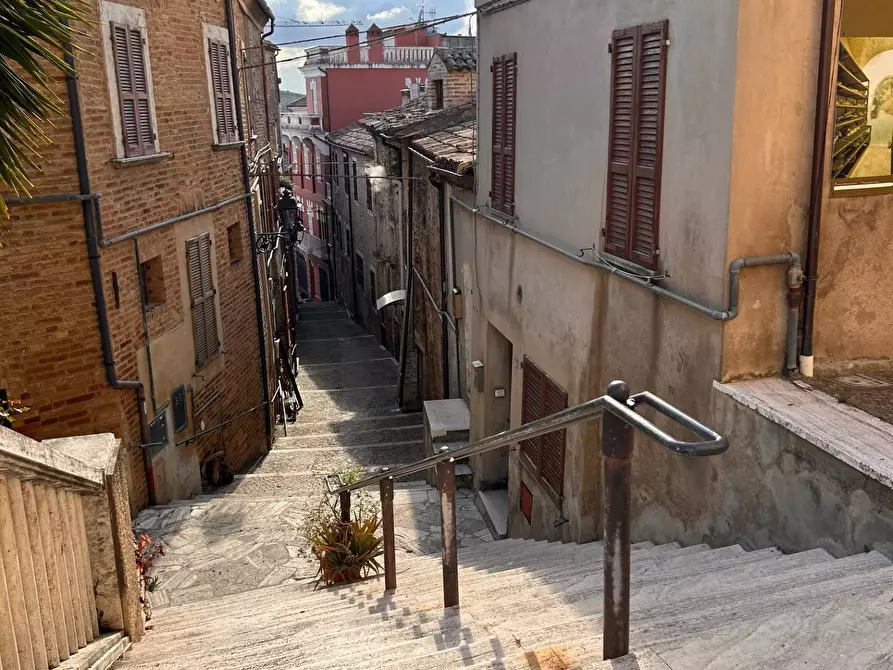 Immagine 29 di Casa semindipendente in vendita  in Piazza Roma a Monsampolo Del Tronto
