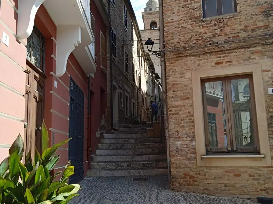 Immagine 30 di Casa semindipendente in vendita  in Piazza Roma a Monsampolo Del Tronto