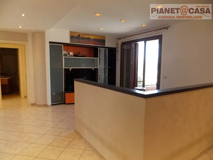 Immagine 6 di Appartamento in vendita  in Via Ugo Foscolo a Monsampolo Del Tronto