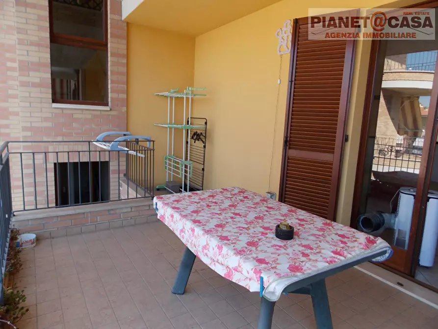 Immagine 10 di Appartamento in vendita  in Via Ugo Foscolo a Monsampolo Del Tronto