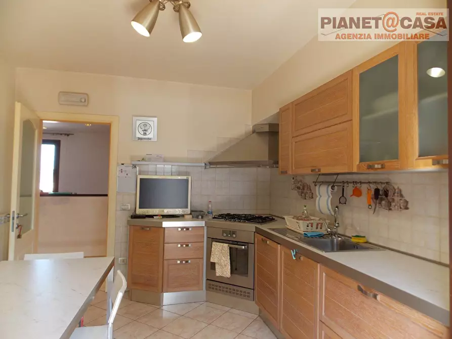 Immagine 13 di Appartamento in vendita  in Via Ugo Foscolo a Monsampolo Del Tronto