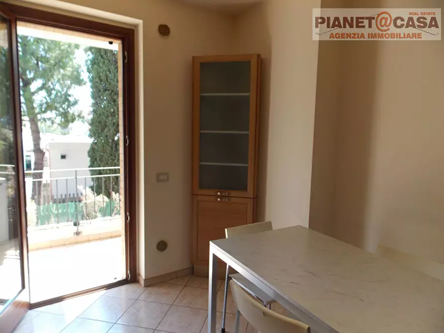 Immagine 14 di Appartamento in vendita  in Via Ugo Foscolo a Monsampolo Del Tronto