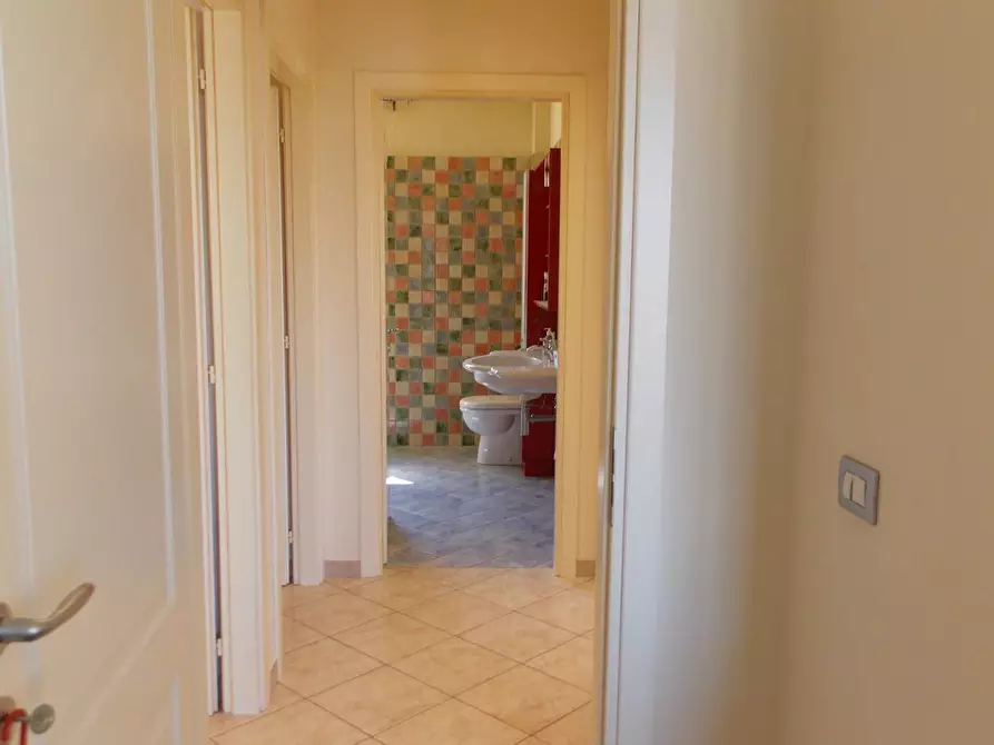 Immagine 19 di Appartamento in vendita  in Via Ugo Foscolo a Monsampolo Del Tronto