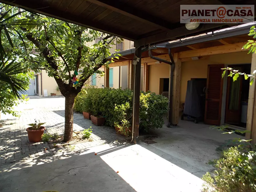 Immagine 1 di Casa indipendente in vendita  in Piazza Kennedy a Spinetoli