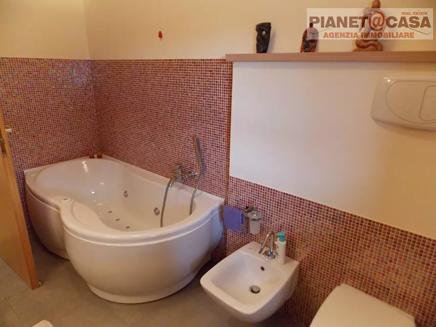 Immagine 28 di Appartamento in vendita  in Via Roma a Castel Di Lama