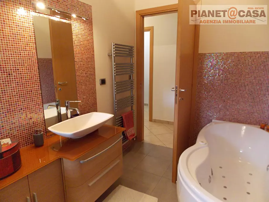 Immagine 29 di Appartamento in vendita  in Via Roma a Castel Di Lama