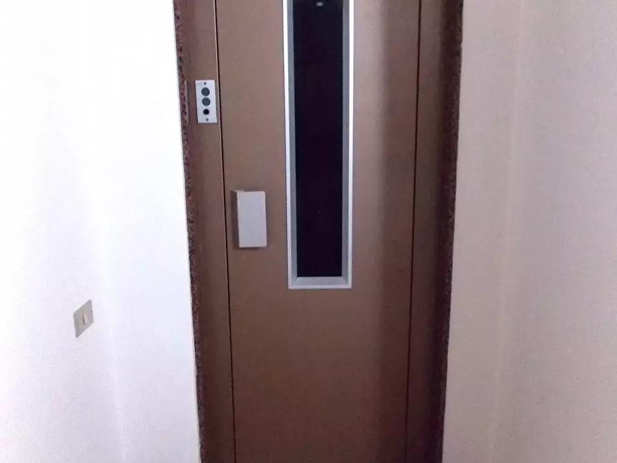 Immagine 29 di Appartamento in vendita  in Via Giacomo Matteotti a Offida