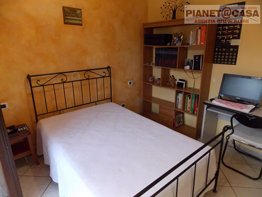 Immagine 22 di Villa in vendita  in Via Verona a Folignano