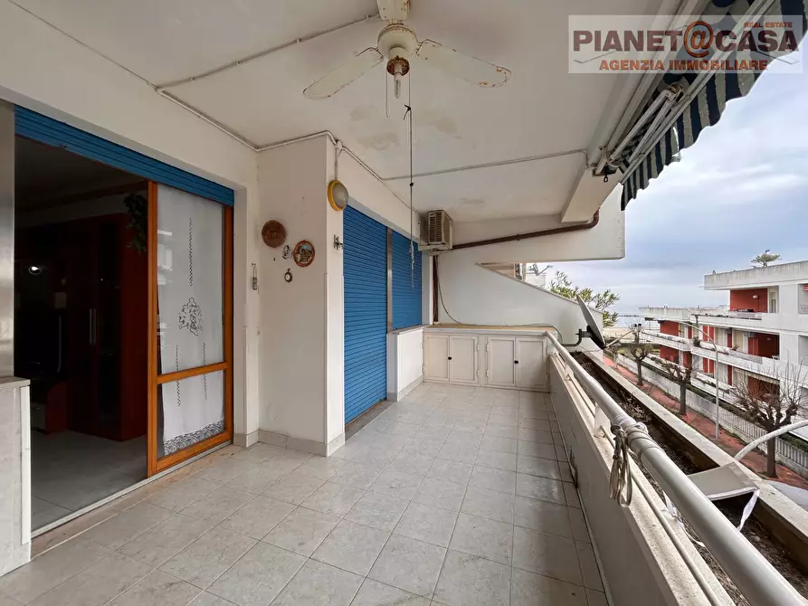 Immagine 16 di Appartamento in vendita  in via ischia a Martinsicuro