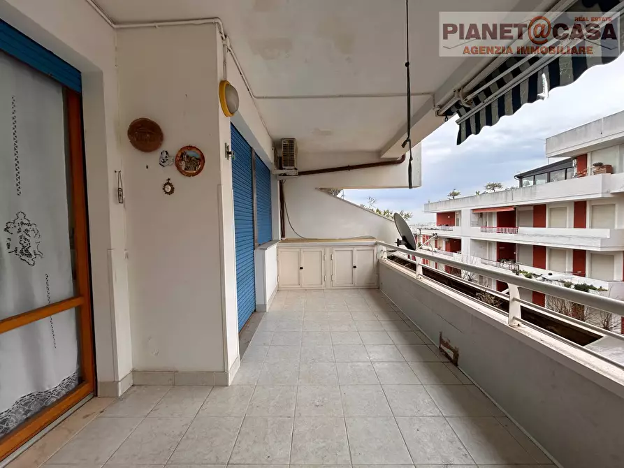 Immagine 19 di Appartamento in vendita  in via ischia a Martinsicuro