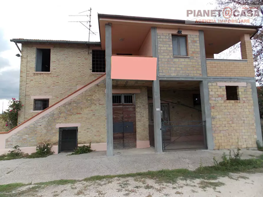 Immagine 2 di Casa indipendente in vendita  in Via Casale inferiore a Colli Del Tronto