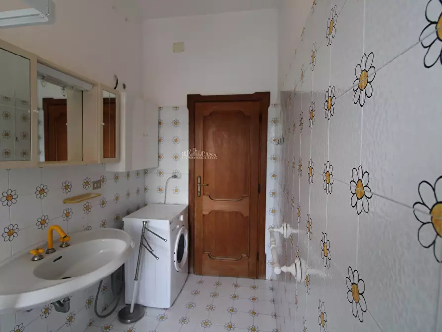 Immagine 16 di Appartamento in affitto  in Via Bissolati a San Benedetto Del Tronto