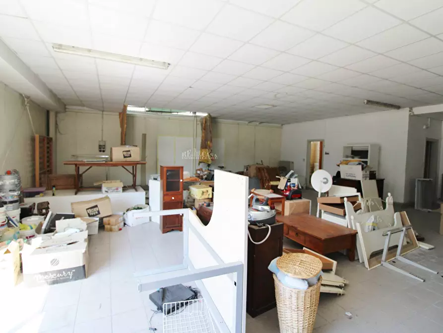 Immagine 4 di Laboratorio in vendita  in VIA Valtellina a San Benedetto Del Tronto