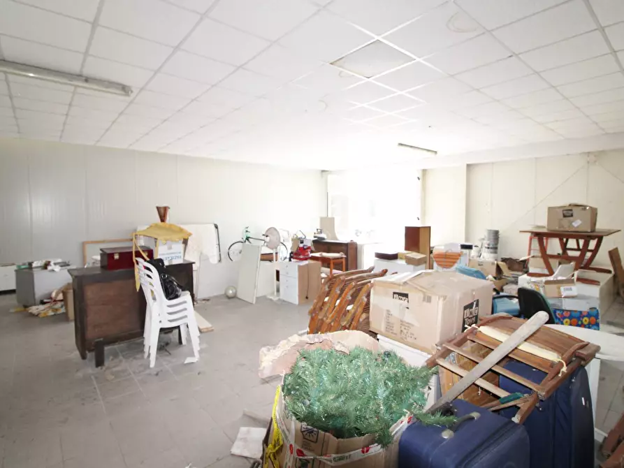 Immagine 6 di Laboratorio in vendita  in VIA Valtellina a San Benedetto Del Tronto