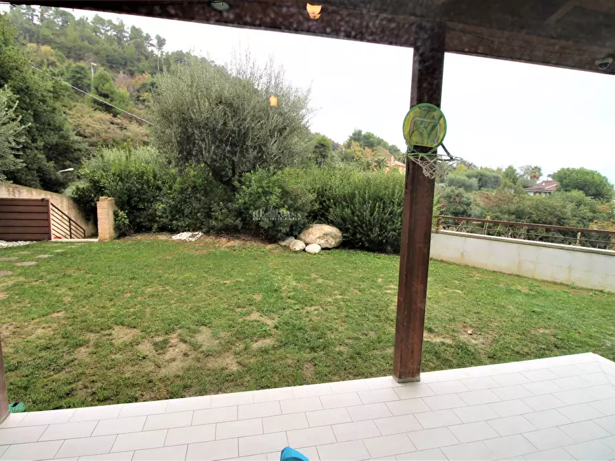 Immagine 20 di Appartamento in vendita  in madonna degli angeli a Grottammare