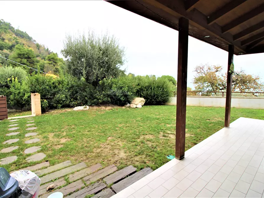 Immagine 24 di Appartamento in vendita  in madonna degli angeli a Grottammare