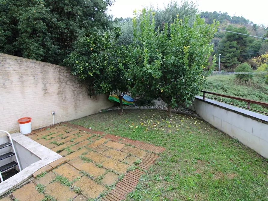 Immagine 26 di Appartamento in vendita  in madonna degli angeli a Grottammare