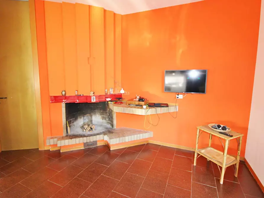 Immagine 16 di Casa indipendente in vendita  in via nino bixio a Monsampolo Del Tronto