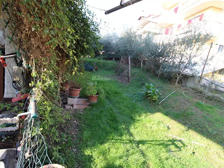 Immagine 20 di Casa indipendente in vendita  in via nino bixio a Monsampolo Del Tronto