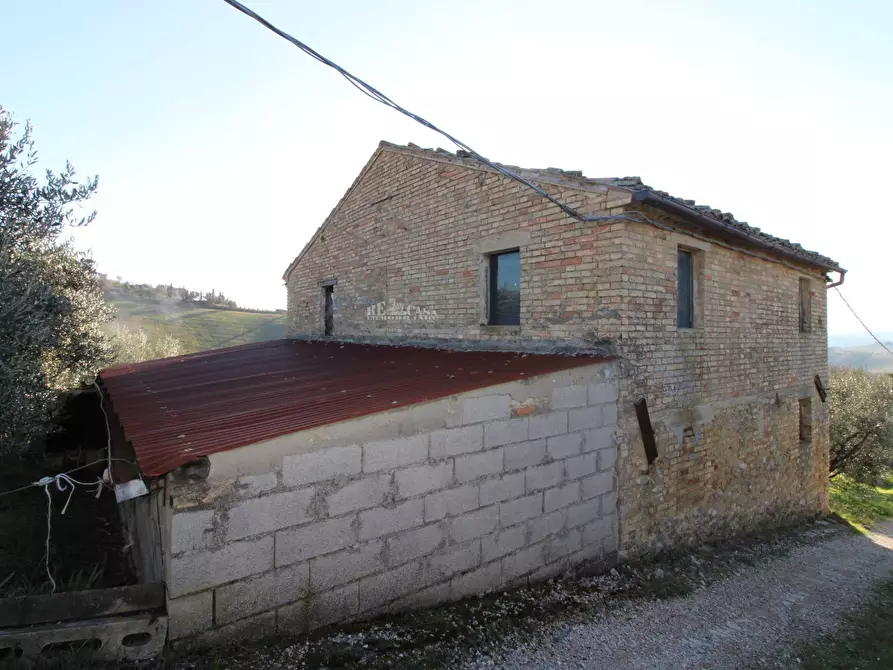 Immagine 6 di Rustico / casale in vendita  in via valle apparignano a Acquaviva Picena