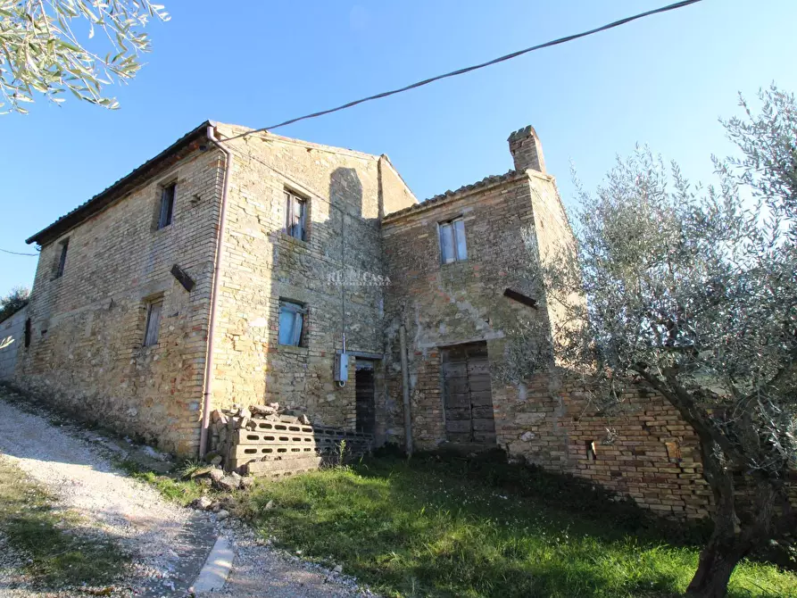 Immagine 7 di Rustico / casale in vendita  in via valle apparignano a Acquaviva Picena