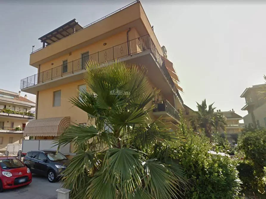 Immagine 6 di Appartamento in vendita  in Via Confalonieri a San Benedetto Del Tronto