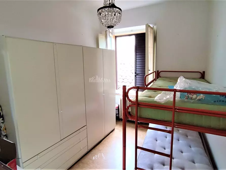 Immagine 11 di Casa indipendente in vendita  in piazza damiano damiani a Ripatransone