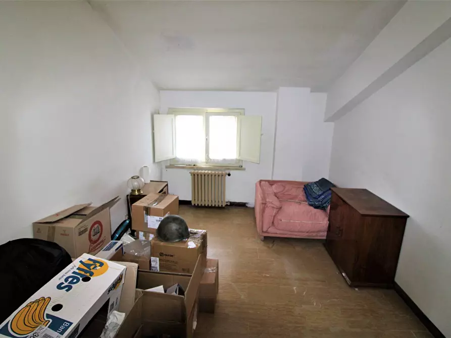 Immagine 17 di Casa indipendente in vendita  in piazza damiano damiani a Ripatransone