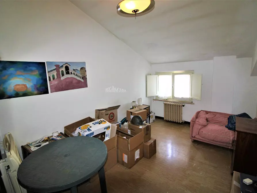 Immagine 20 di Casa indipendente in vendita  in piazza damiano damiani a Ripatransone