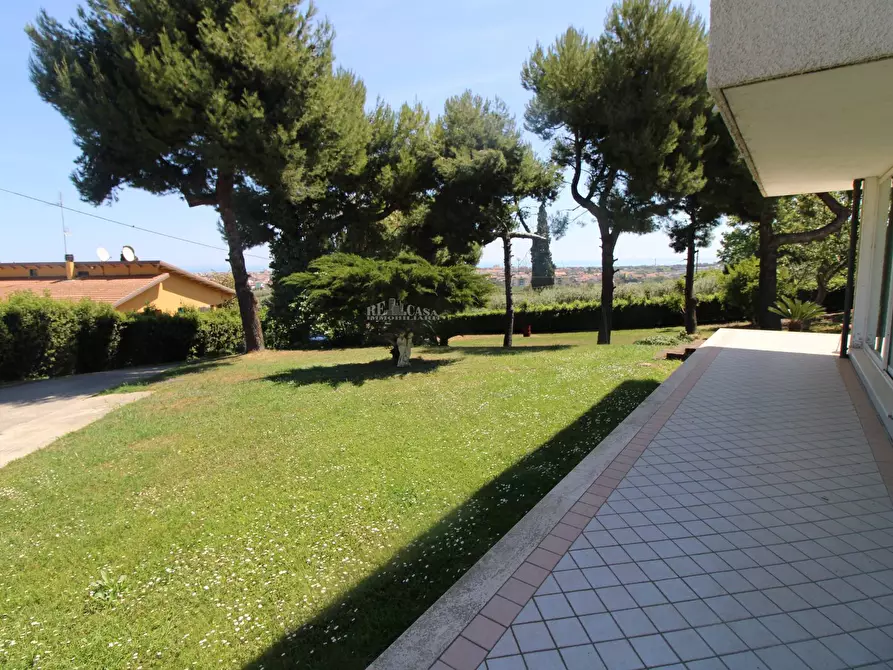 Immagine 6 di Casa indipendente in vendita  in via dei colli a Martinsicuro