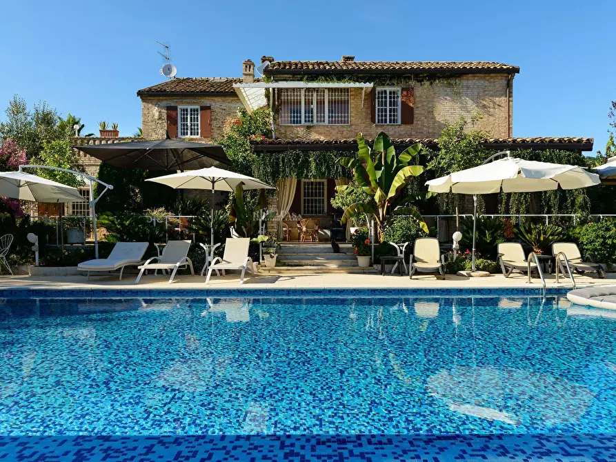 Immagine 2 di Rustico / casale in vendita  in contrada riomoro a Colonnella