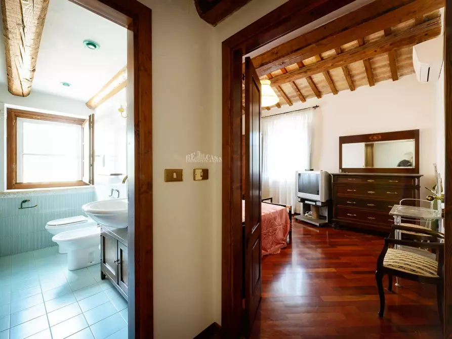 Immagine 8 di Rustico / casale in vendita  in contrada riomoro a Colonnella