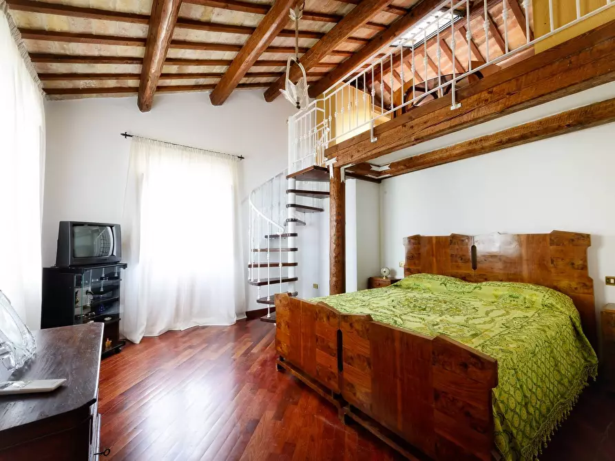 Immagine 9 di Rustico / casale in vendita  in contrada riomoro a Colonnella