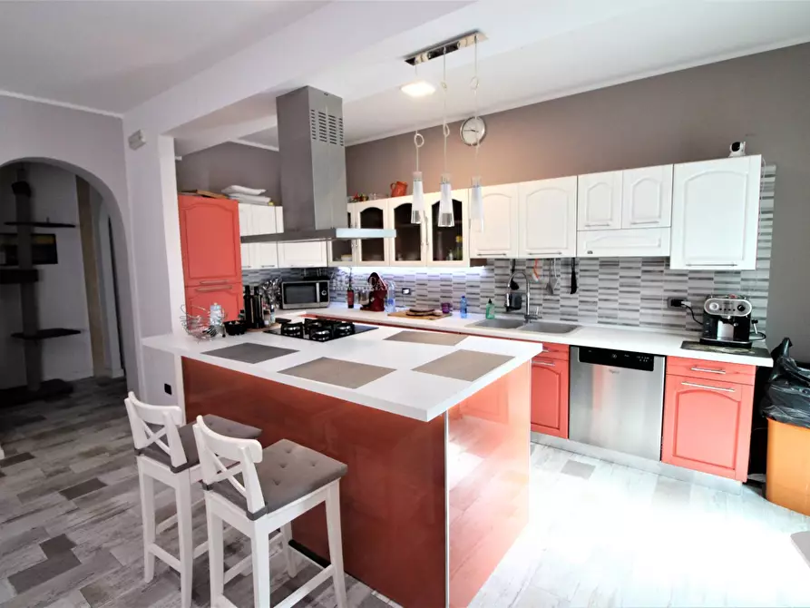 Immagine 6 di Appartamento in vendita  in via ferdinando magellano a Martinsicuro