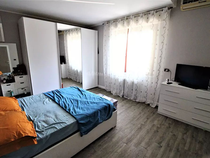 Immagine 7 di Appartamento in vendita  in via ferdinando magellano a Martinsicuro