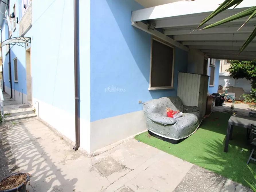 Immagine 21 di Appartamento in vendita  in via ferdinando magellano a Martinsicuro