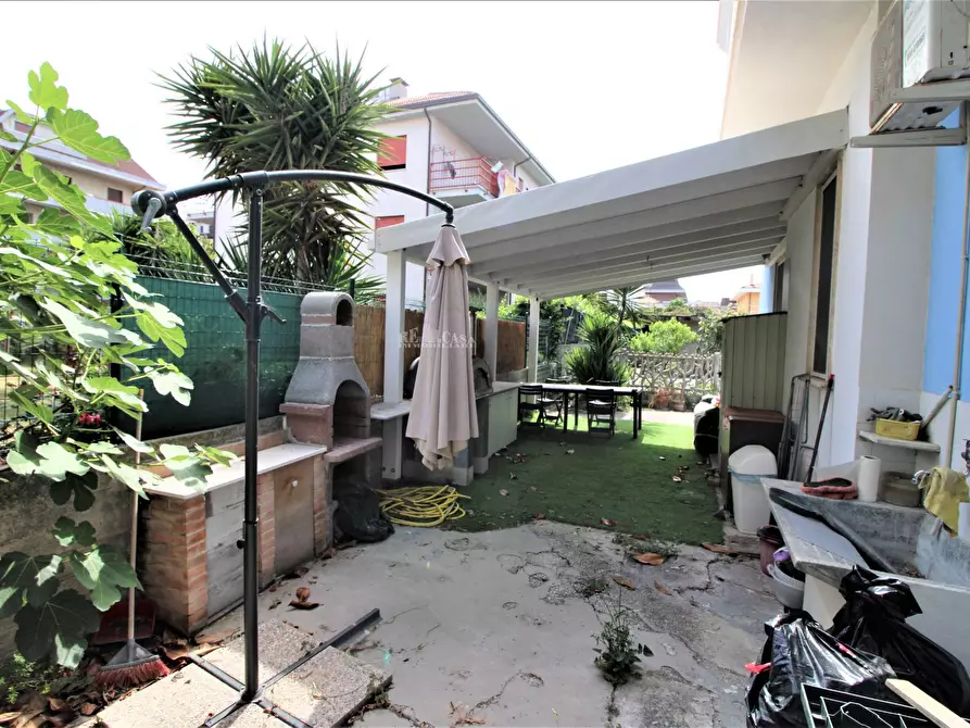 Immagine 23 di Appartamento in vendita  in via ferdinando magellano a Martinsicuro