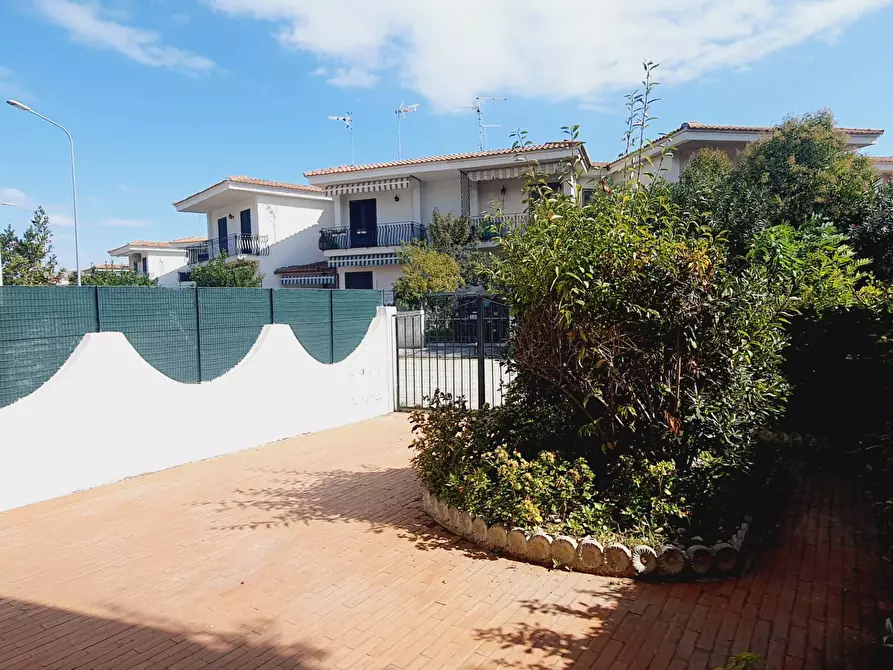 Immagine 3 di Casa bifamiliare in vendita  in Via Guido Rossa a Martinsicuro