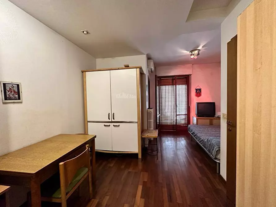 Immagine 12 di Appartamento in vendita  in Via Leopardi a San Benedetto Del Tronto