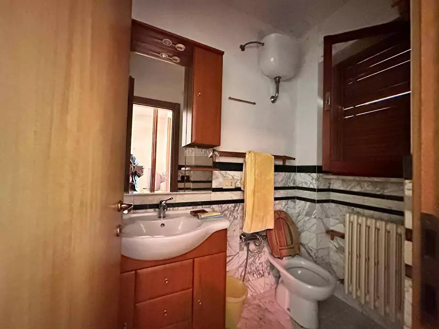 Immagine 10 di Appartamento in vendita  in Via Leopardi a San Benedetto Del Tronto